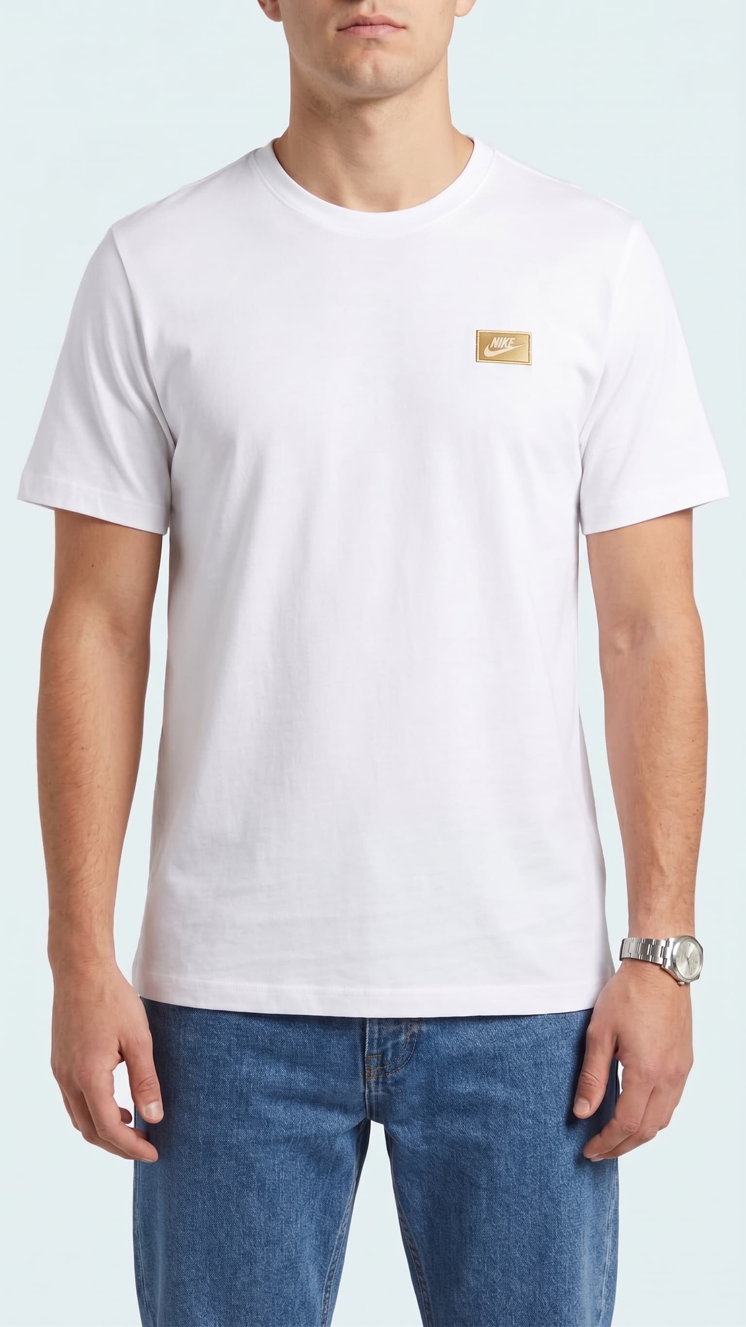 Camiseta Masculina Nike Básica com Patch Exclusivo